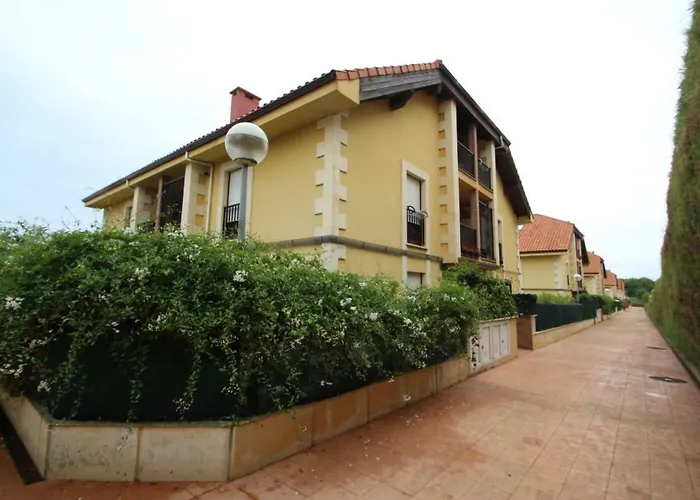 Urbanizacion Lagos Azules Apartamento Comillas